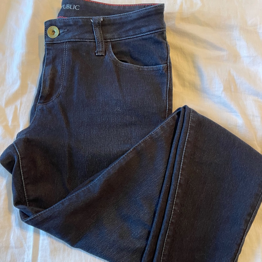 Banana Republic dark wash leggings. Size 28.